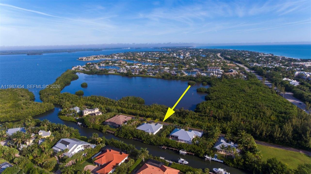For Sale: $1,595,000 (4 beds, 3 baths, 2501 Square Feet)