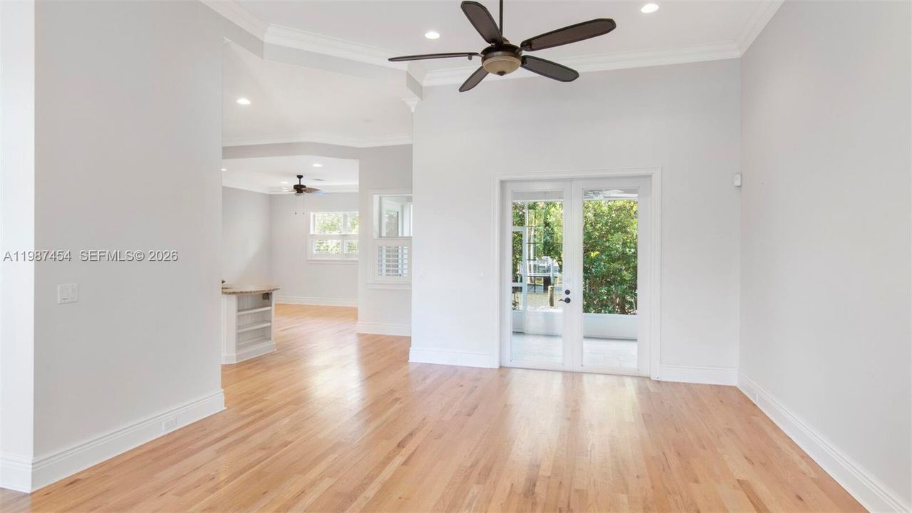 For Sale: $1,595,000 (4 beds, 3 baths, 2501 Square Feet)