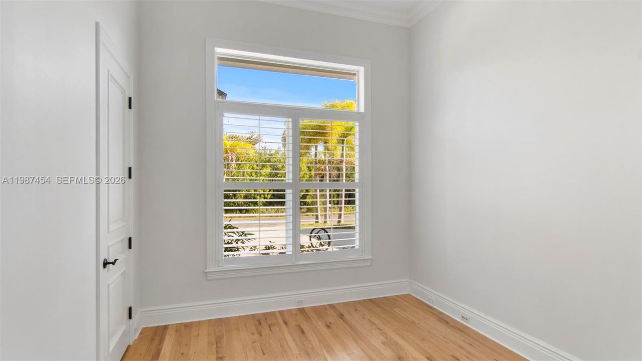 For Sale: $1,595,000 (4 beds, 3 baths, 2501 Square Feet)