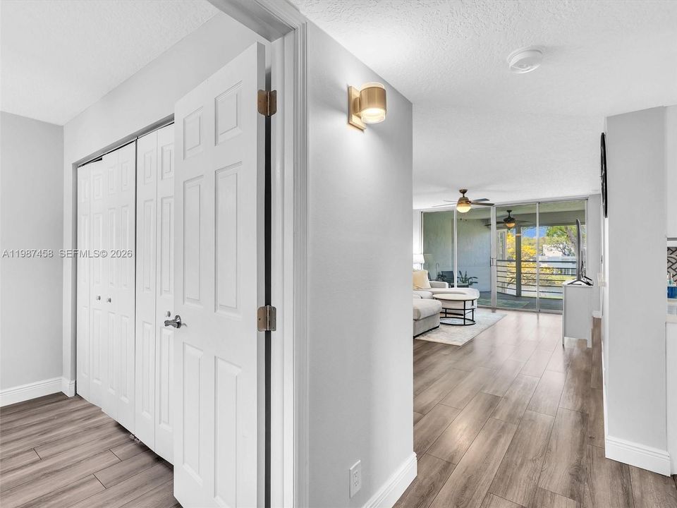 Active With Contract: $300,000 (3 beds, 2 baths, 1155 Square Feet)