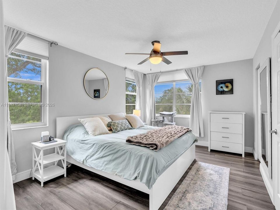 Active With Contract: $300,000 (3 beds, 2 baths, 1155 Square Feet)