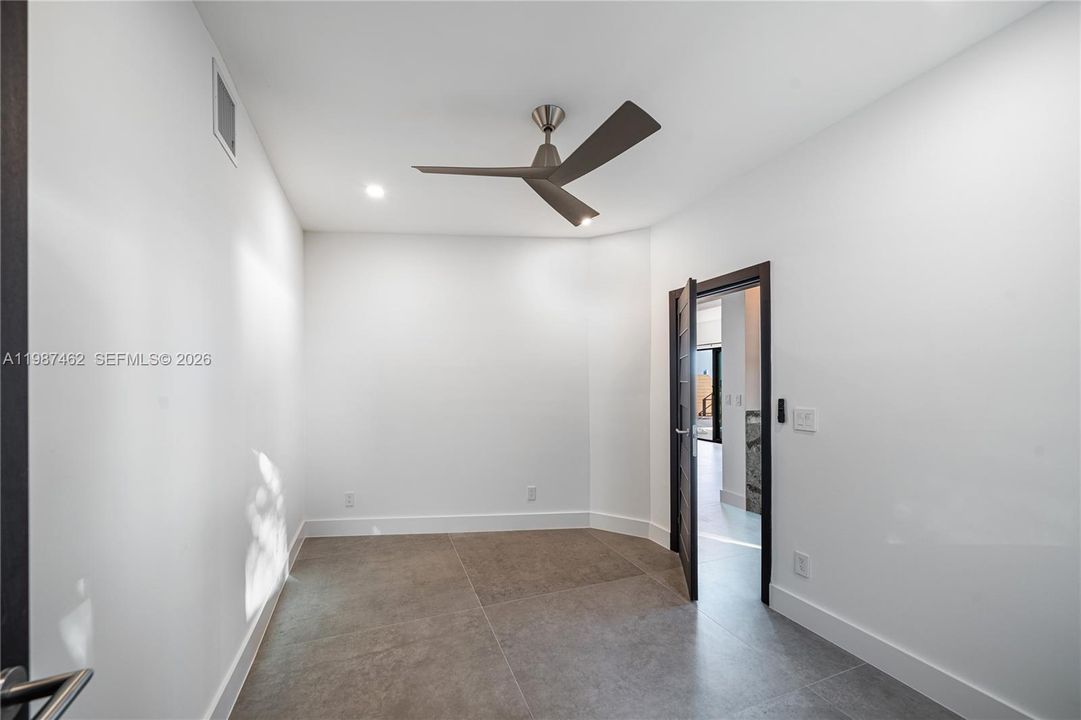 Versatile room for office, den or playroom
