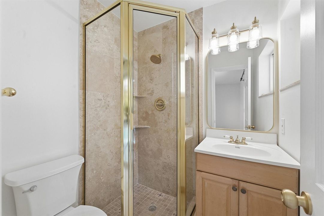 GUEST BATHROOM 3