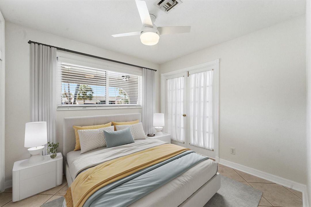 STAGED OFFICCE/BEDROOM