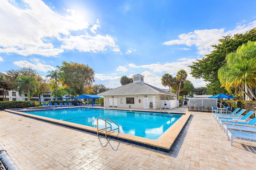 1721 White hall Drive-201