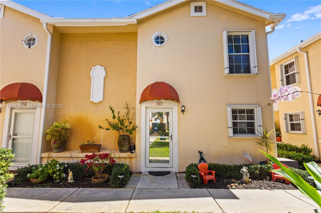 Vendido Recientemente: $274,900 (3 camas, 2 baños, 1189 Pies cuadrados)