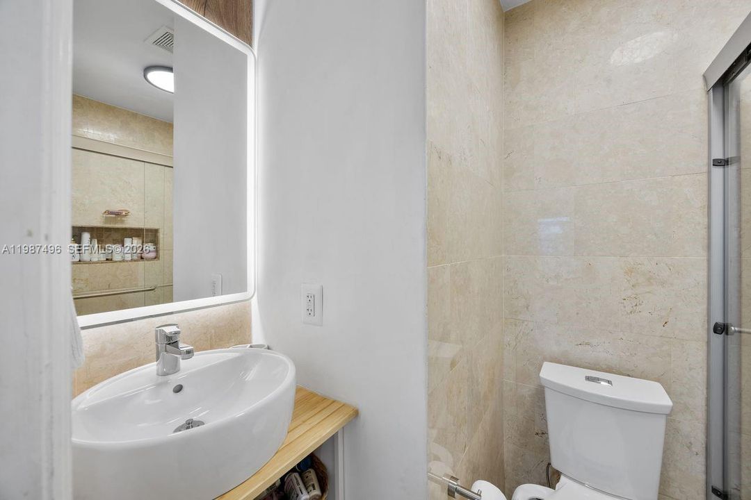 2nd bathroom