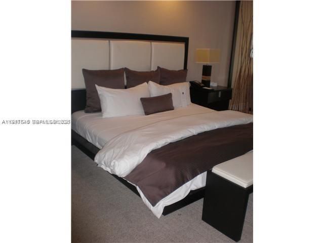 For Sale: $135,000 (1 beds, 1 baths, 705 Square Feet)