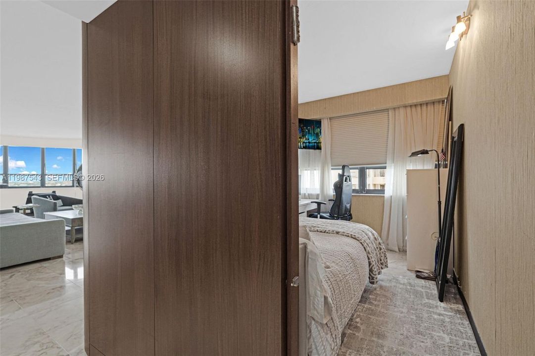 На продажу: $1,399,000 (2 спален, 2 ванн, 1967 Квадратных фут)