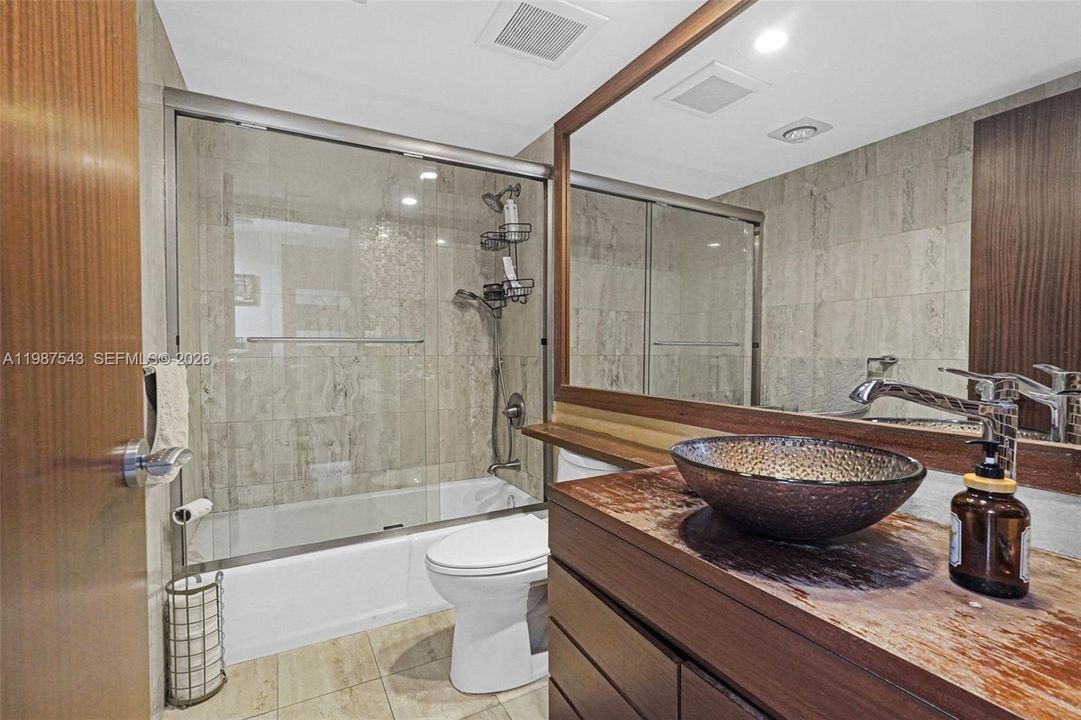 На продажу: $1,399,000 (2 спален, 2 ванн, 1967 Квадратных фут)