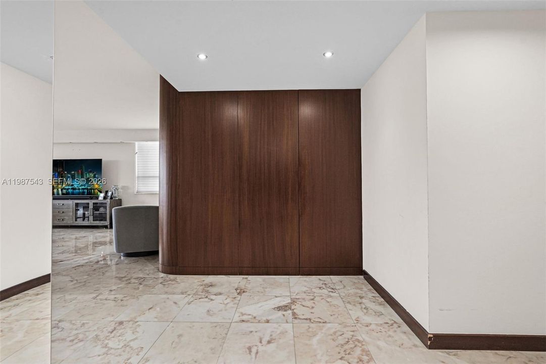 На продажу: $1,399,000 (2 спален, 2 ванн, 1967 Квадратных фут)