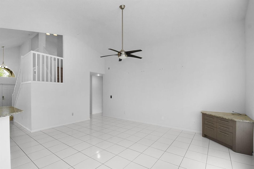 TILES FLOORS EASY TO MAINTAIN