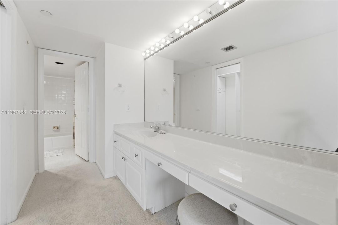 For Sale: $1,695,000 (2 beds, 2 baths, 2358 Square Feet)