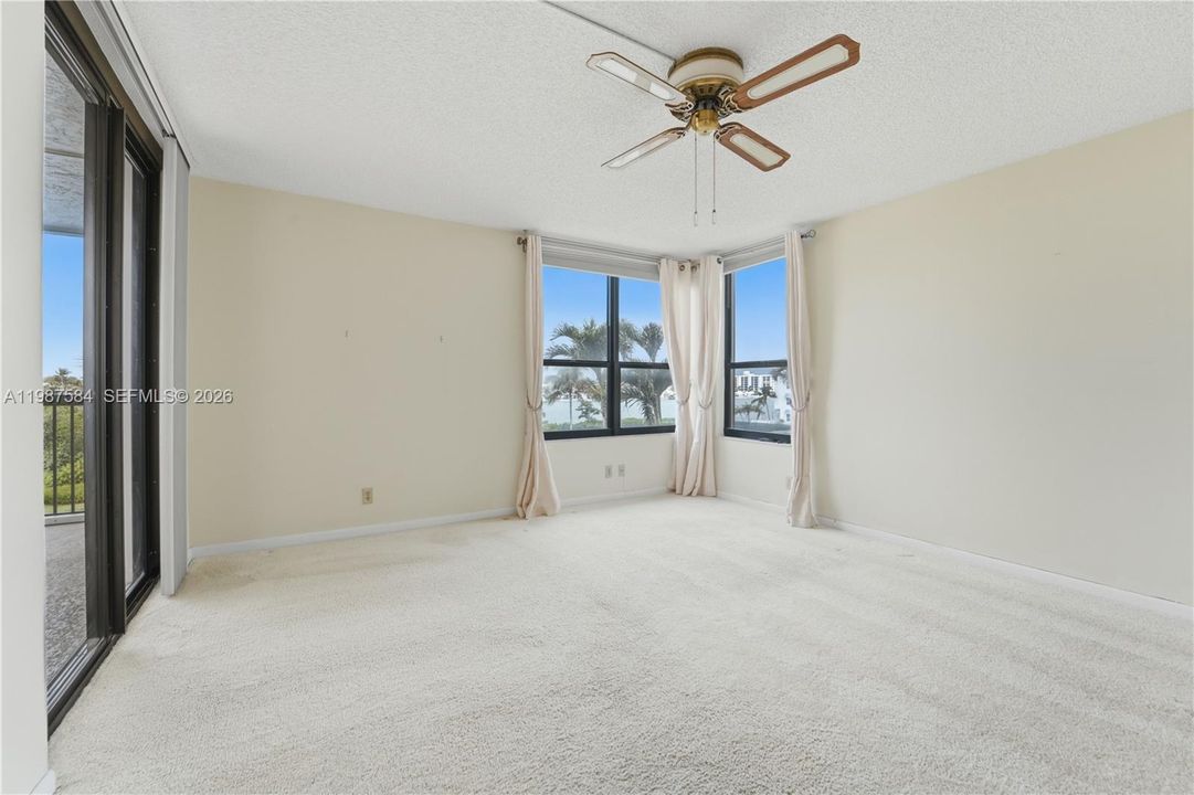 For Sale: $1,695,000 (2 beds, 2 baths, 2358 Square Feet)