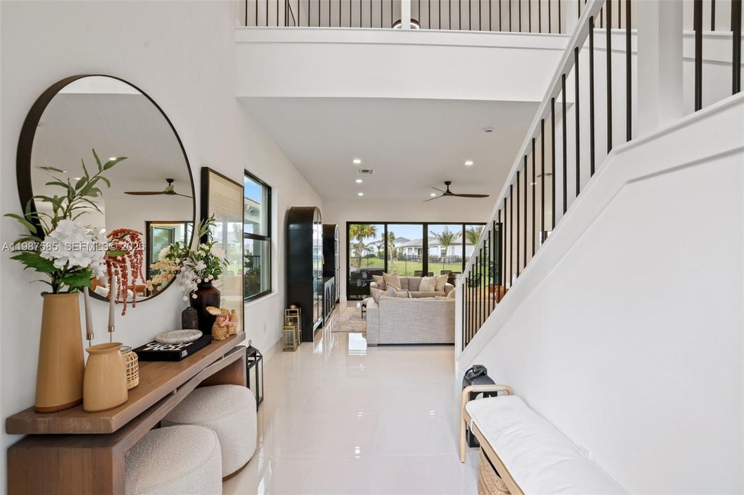 Active With Contract: $7,500 (5 beds, 5 baths, 3704 Square Feet)