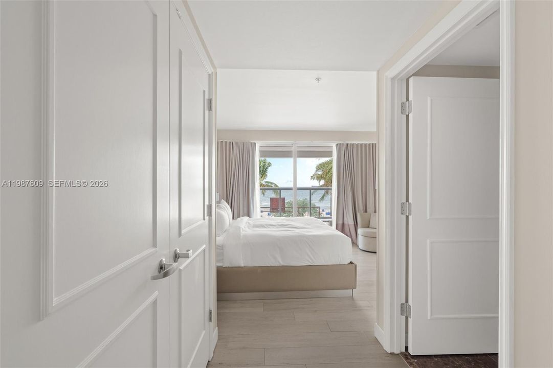 Activo con contrato: $699,900 (3 camas, 3 baños, 2757 Pies cuadrados)