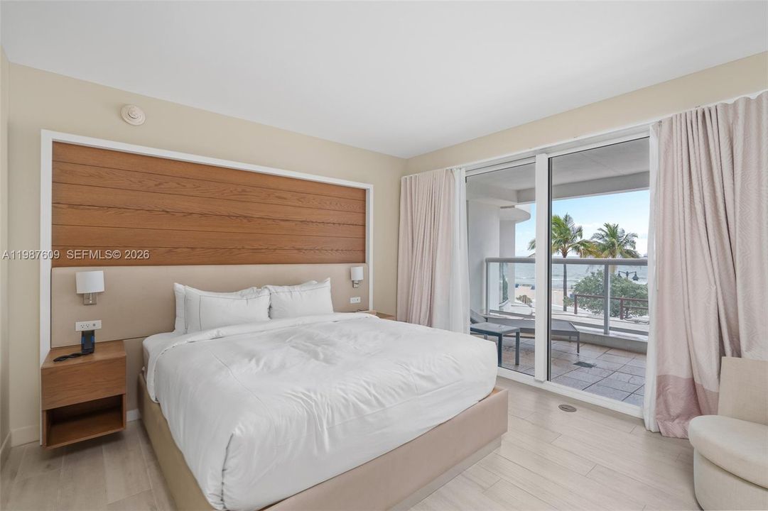 Activo con contrato: $699,900 (3 camas, 3 baños, 2757 Pies cuadrados)