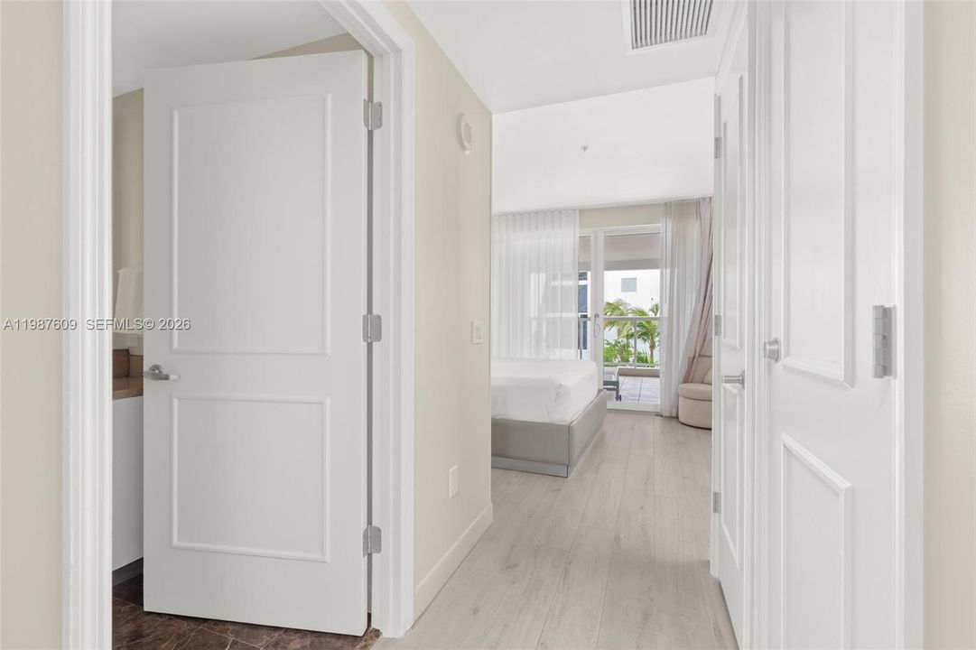 Activo con contrato: $699,900 (3 camas, 3 baños, 2757 Pies cuadrados)