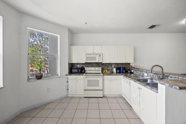 2511 shoma kitchen 2