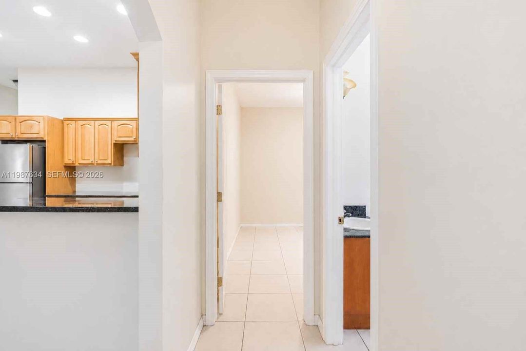 На продажу: $389,900 (3 спален, 2 ванн, 1630 Квадратных фут)