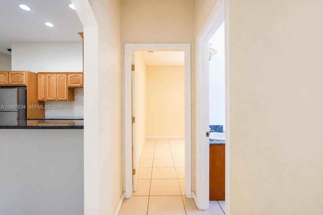 На продажу: $389,900 (3 спален, 2 ванн, 1630 Квадратных фут)