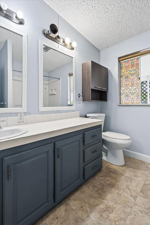 For Sale: $159,000 (2 beds, 2 baths, 1170 Square Feet)