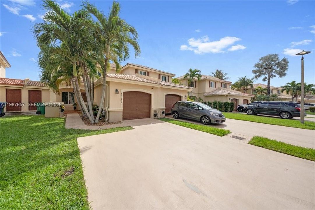 На продажу: $479,000 (2 спален, 2 ванн, 1160 Квадратных фут)