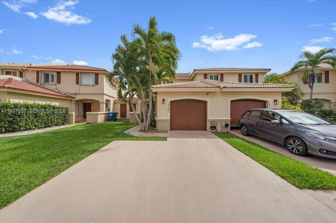 На продажу: $479,000 (2 спален, 2 ванн, 1160 Квадратных фут)