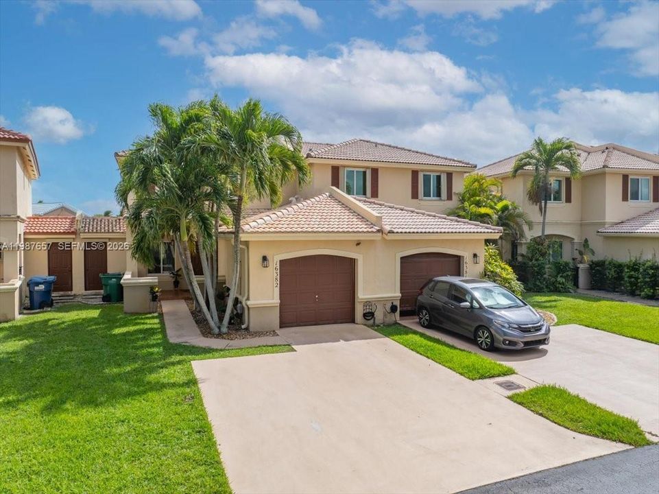 На продажу: $479,000 (2 спален, 2 ванн, 1160 Квадратных фут)