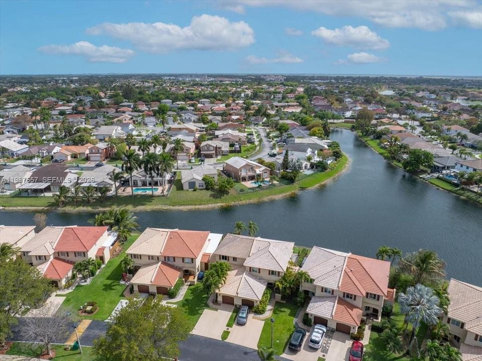 На продажу: $479,000 (2 спален, 2 ванн, 1160 Квадратных фут)