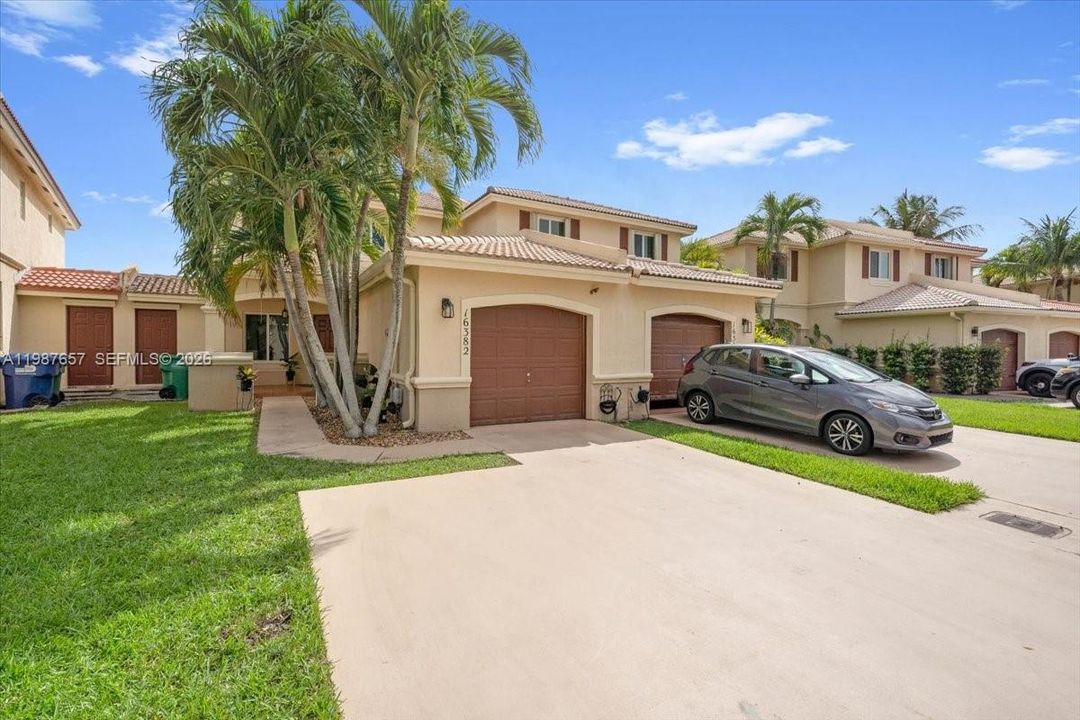 На продажу: $479,000 (2 спален, 2 ванн, 1160 Квадратных фут)