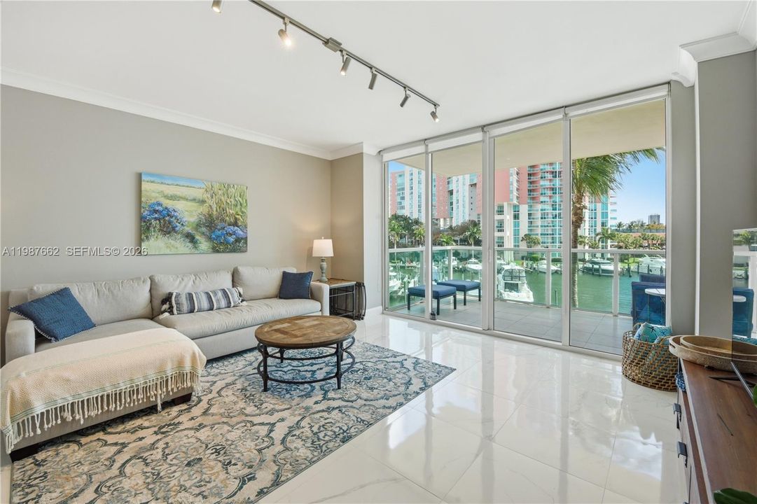 For Sale: $789,000 (3 beds, 2 baths, 1866 Square Feet)