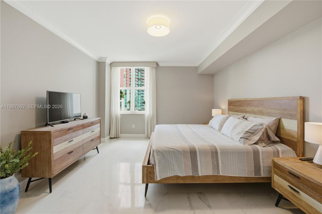 For Sale: $789,000 (3 beds, 2 baths, 1866 Square Feet)