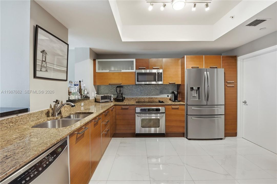 For Sale: $789,000 (3 beds, 2 baths, 1866 Square Feet)