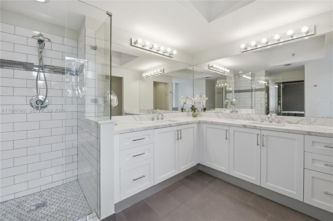 For Sale: $789,000 (3 beds, 2 baths, 1866 Square Feet)