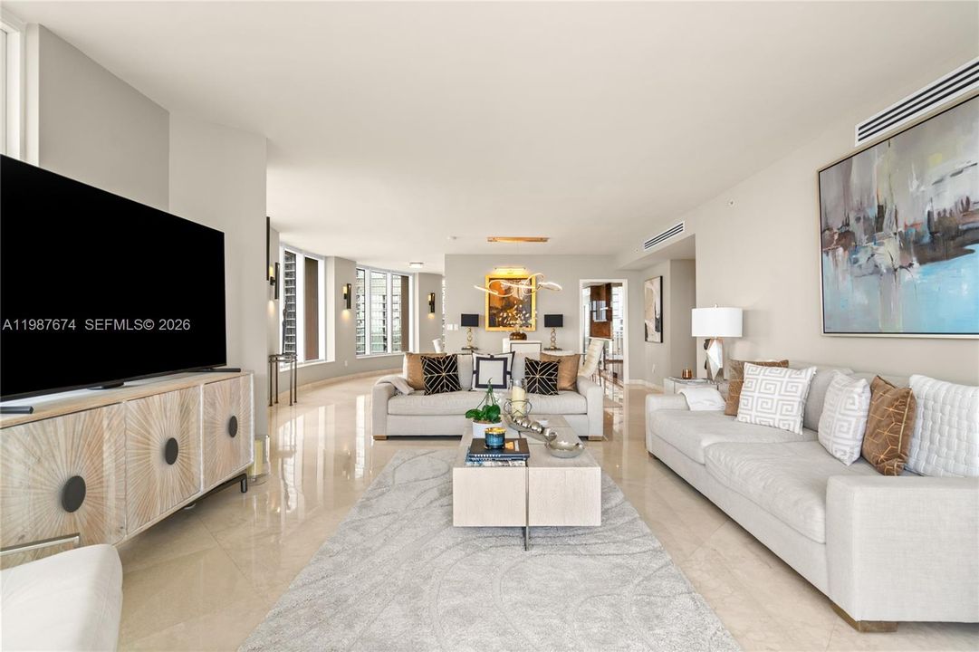 For Sale: $2,695,000 (3 beds, 3 baths, 2591 Square Feet)