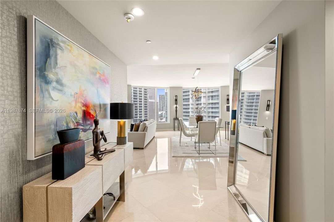 For Sale: $2,695,000 (3 beds, 3 baths, 2591 Square Feet)