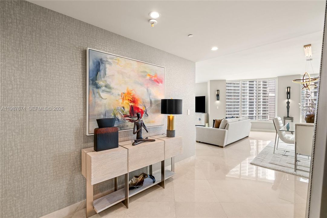 For Sale: $2,695,000 (3 beds, 3 baths, 2591 Square Feet)
