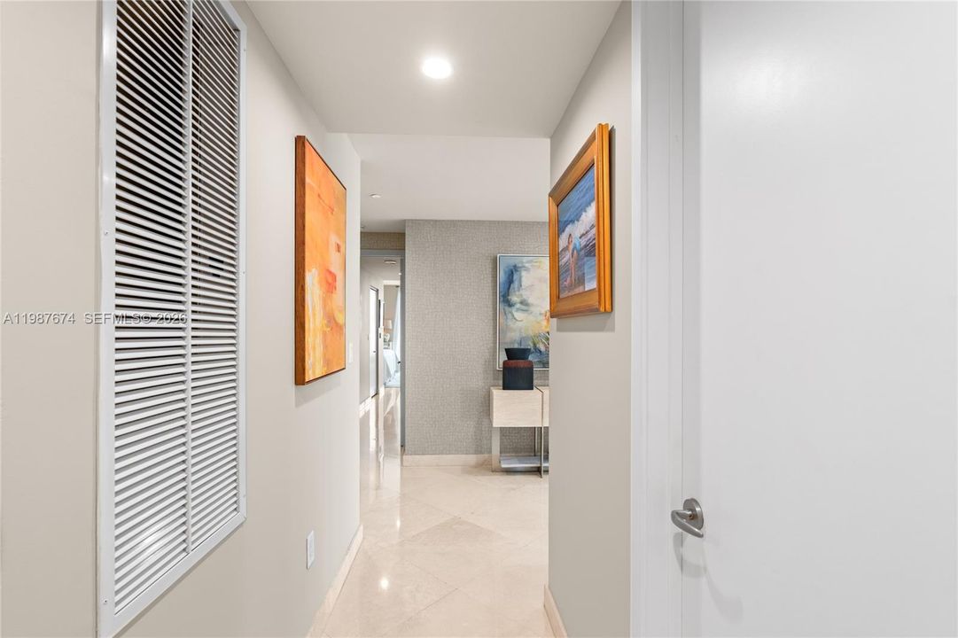 For Sale: $2,695,000 (3 beds, 3 baths, 2591 Square Feet)
