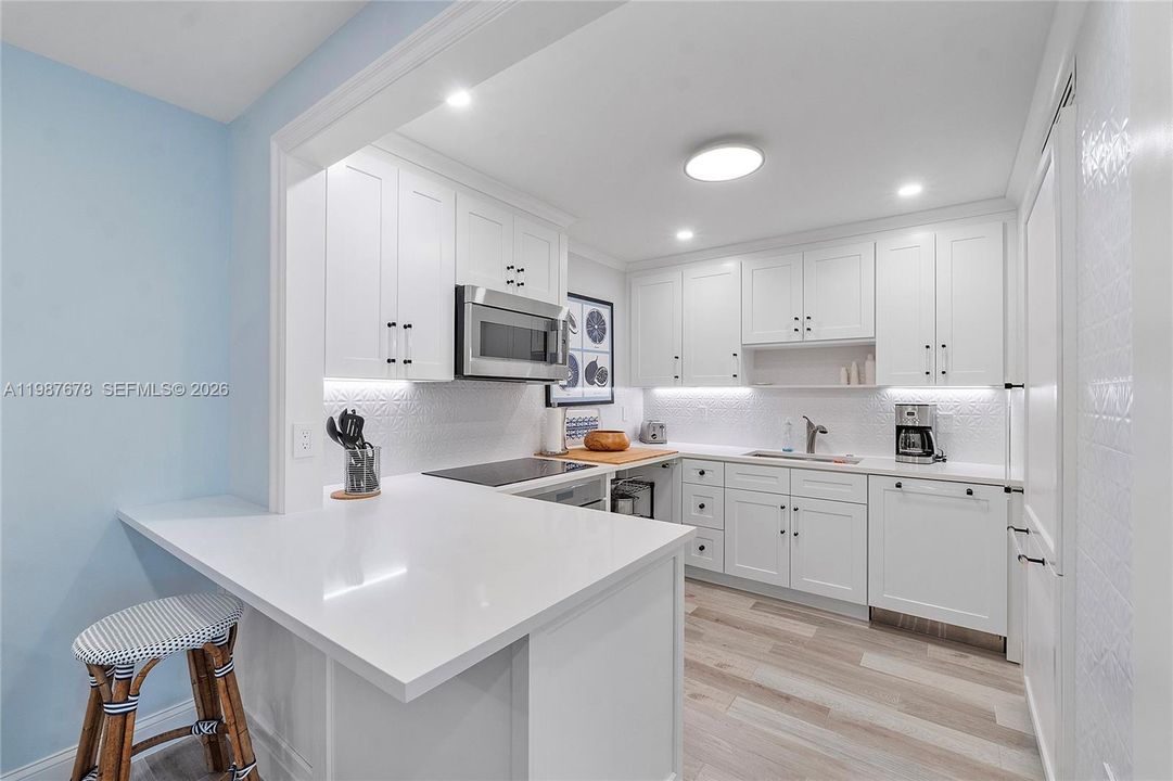 Recently Rented: $18,000 (2 beds, 2 baths, 1395 Square Feet)