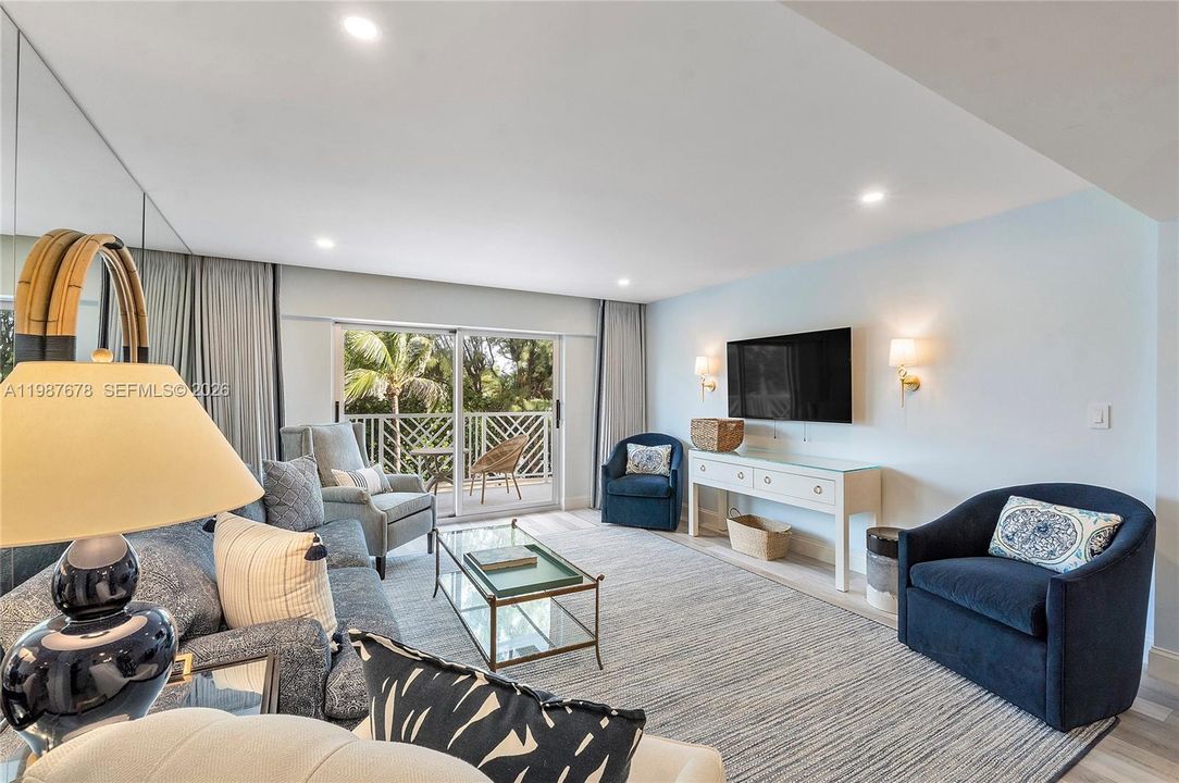 Recently Rented: $18,000 (2 beds, 2 baths, 1395 Square Feet)