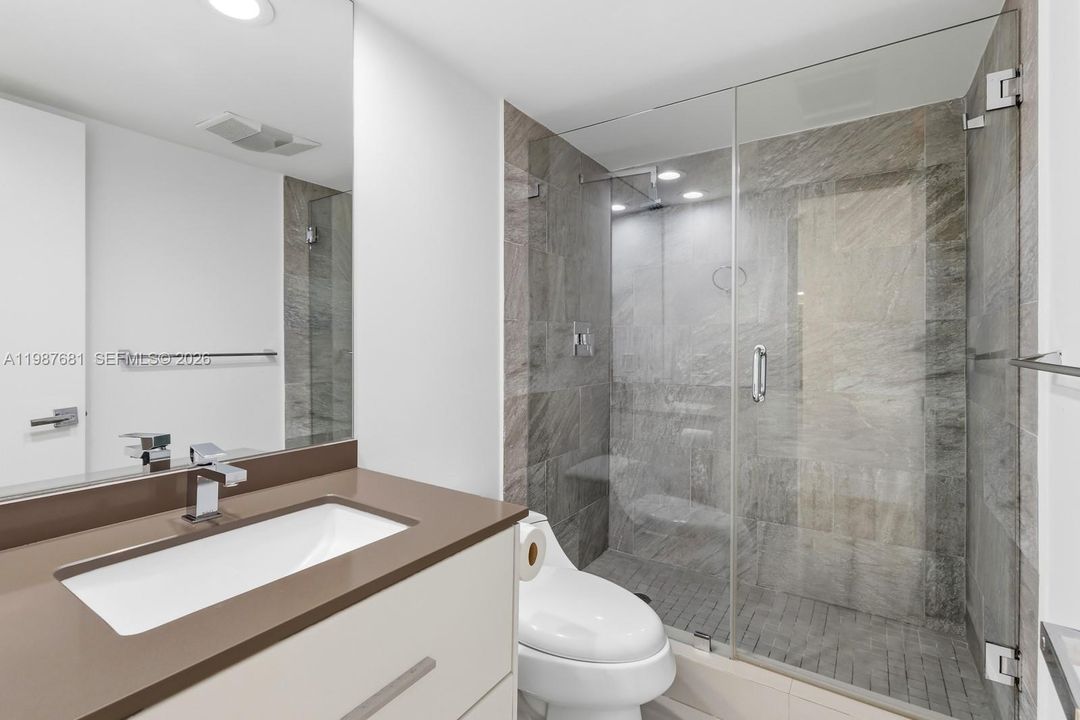 For Sale: $330,000 (3 beds, 3 baths, 1620 Square Feet)