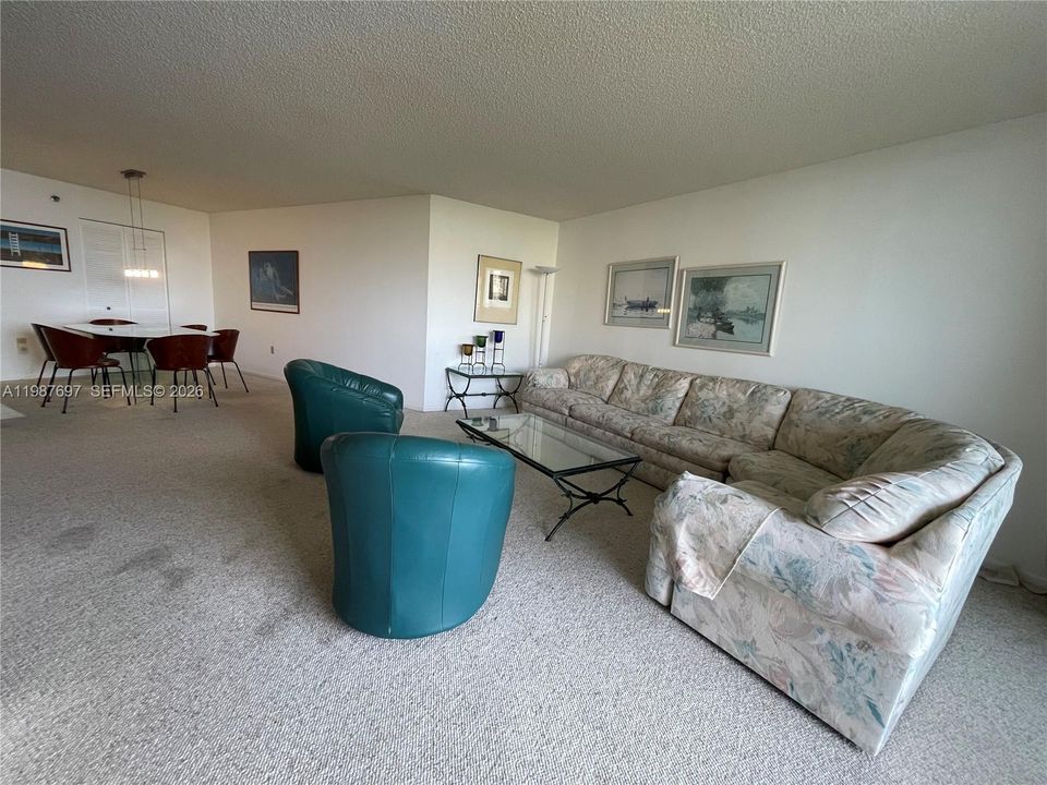 For Rent: $5,450 (2 beds, 2 baths, 1349 Square Feet)