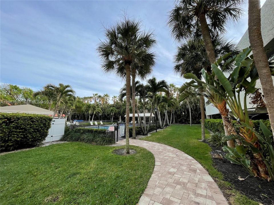 For Rent: $5,450 (2 beds, 2 baths, 1349 Square Feet)