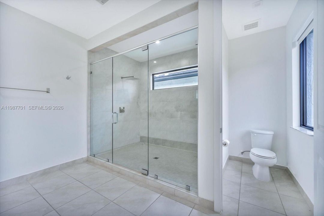 For Sale: $1,110,000 (4 beds, 3 baths, 2863 Square Feet)