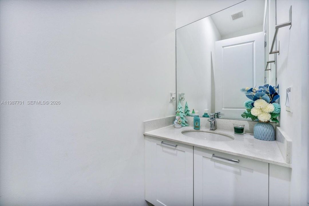 For Sale: $1,110,000 (4 beds, 3 baths, 2863 Square Feet)