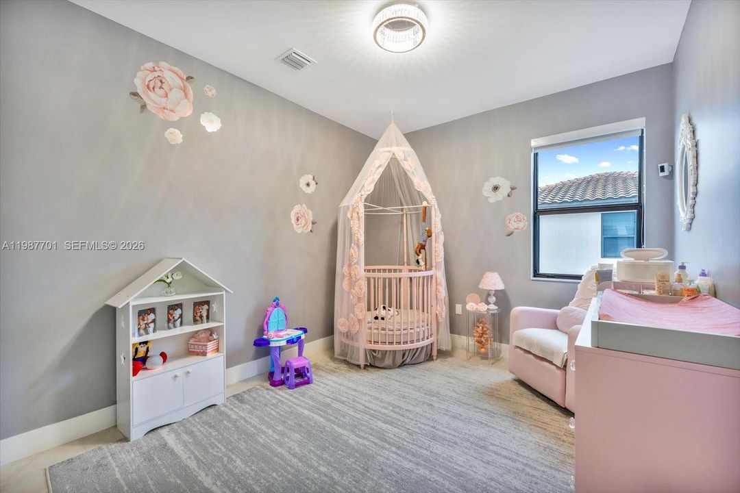 For Sale: $1,110,000 (4 beds, 3 baths, 2863 Square Feet)
