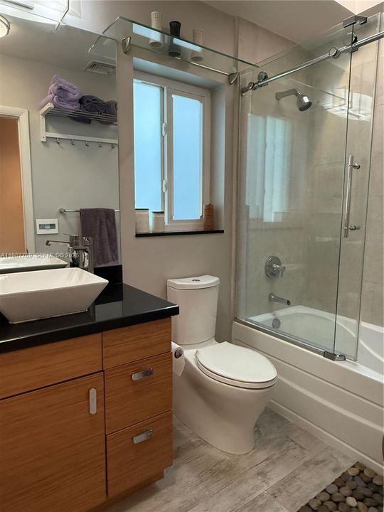 Activo con contrato: $1,298,000 (0 camas, 0 baños, 2640 Pies cuadrados)