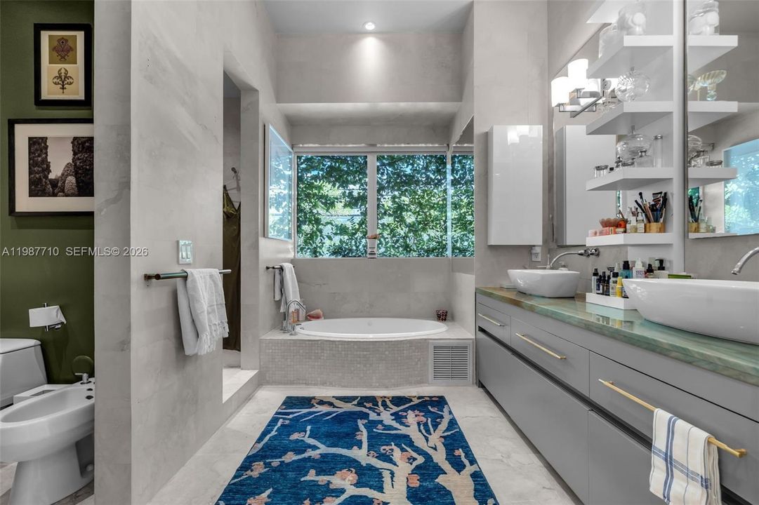 En Venta: $5,495,000 (5 camas, 5 baños, 3476 Pies cuadrados)