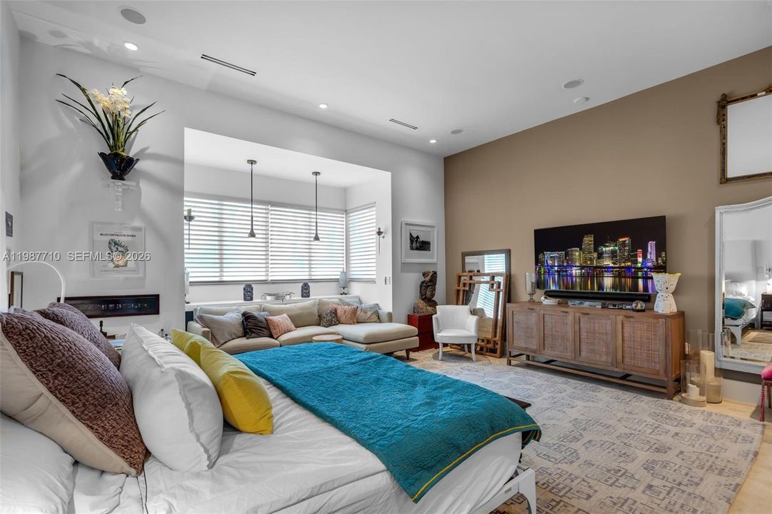 En Venta: $5,495,000 (5 camas, 5 baños, 3476 Pies cuadrados)